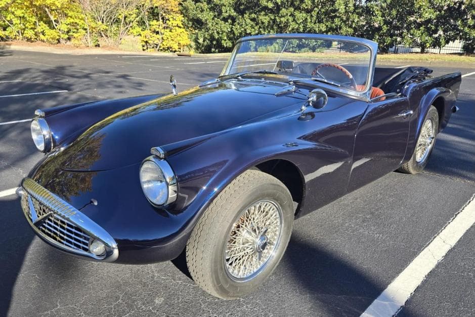 1960 Daimler SP250 sold for $48,250