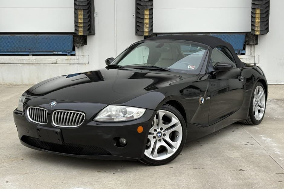 2005 BMW Z4 Roadster E85 sold for $13,650