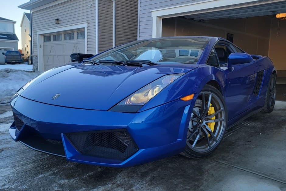2004 Lamborghini Gallardo sold for $60,500
