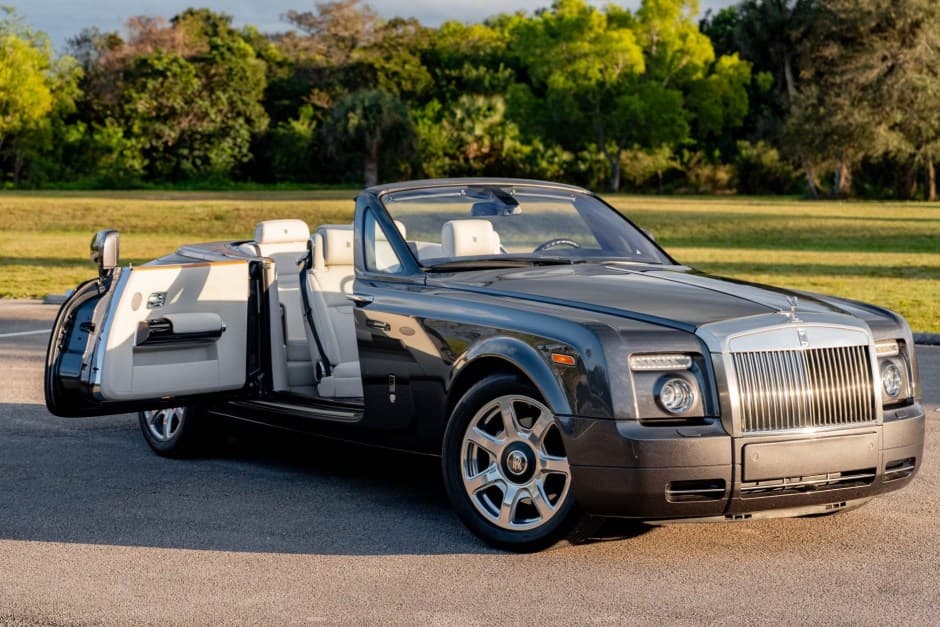 2012 Rolls-Royce Phantom Coupe & Drophead Coupe sold for $156,000
