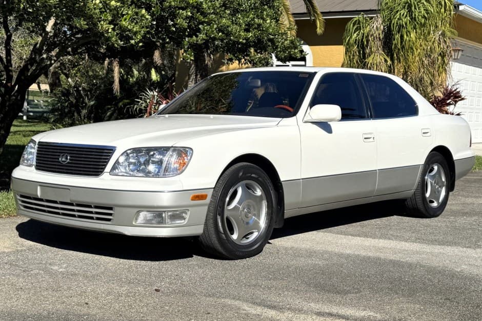 1998 Lexus LS Sedan sold for $18,500