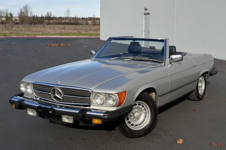 1982 Mercedes-Benz R107 SL sold for $12,750