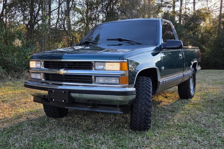 1997 Chevrolet C/K GMT400 (1988-2002) sold for $19,885