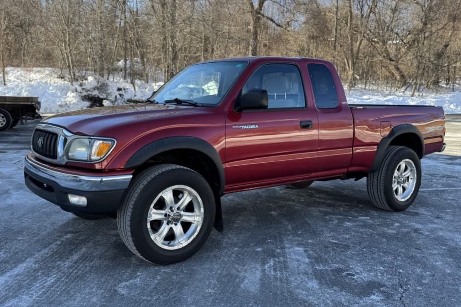 2001 Toyota Tacoma (N1X0 1995-2005) sold for $24,250