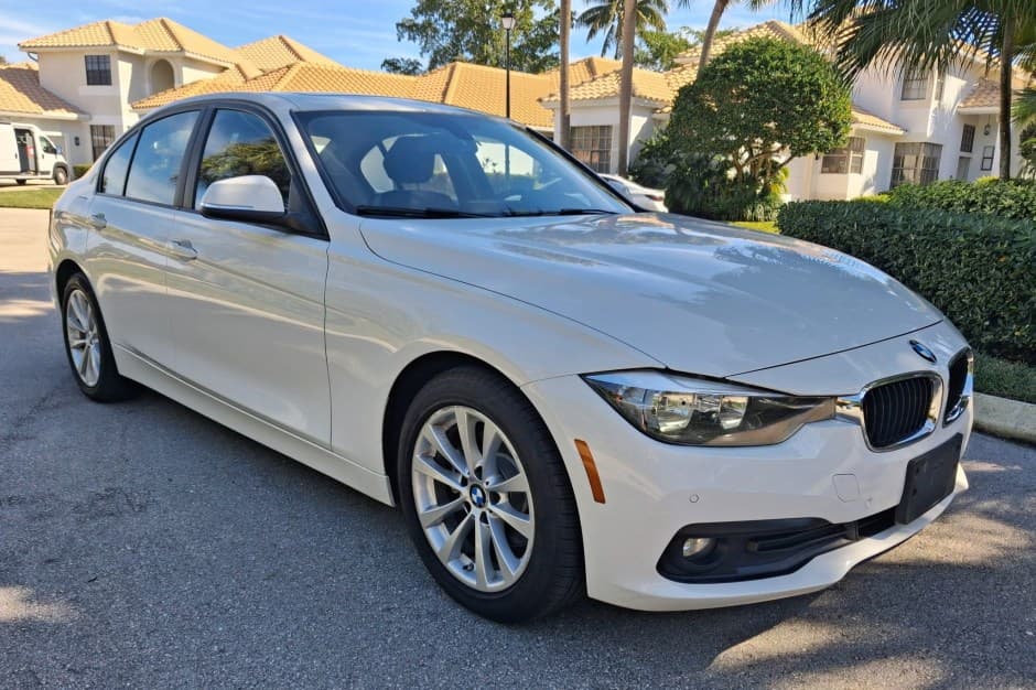 2016 BMW F30 3-Series Sedan sold for $10,500