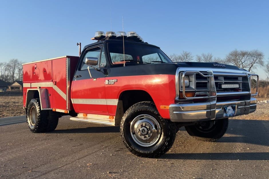 1990 Dodge Ram (1981-1993) sold for $12,000