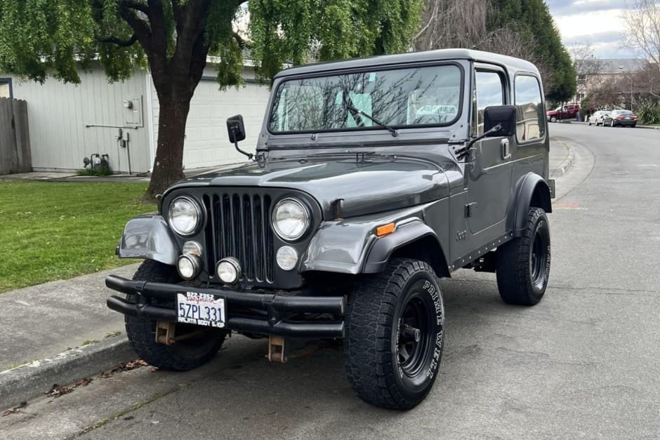 1982 Jeep CJ-7 sold for $7,000
