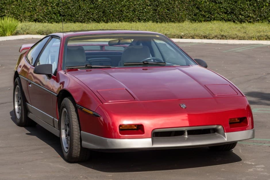 1987 Pontiac Fiero sold for $8,200