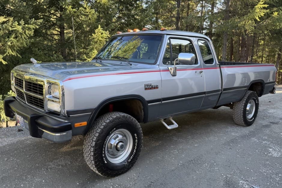 1992 Dodge Ram (1981-1993) sold for $38,000