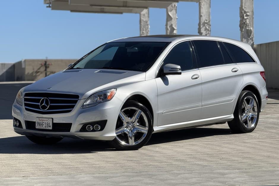 2011 Mercedes-Benz W251 R-Class sold for $7,600