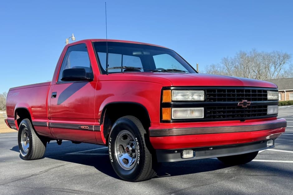 1992 Chevrolet C/K GMT400 (1988-2002) sold for $21,000