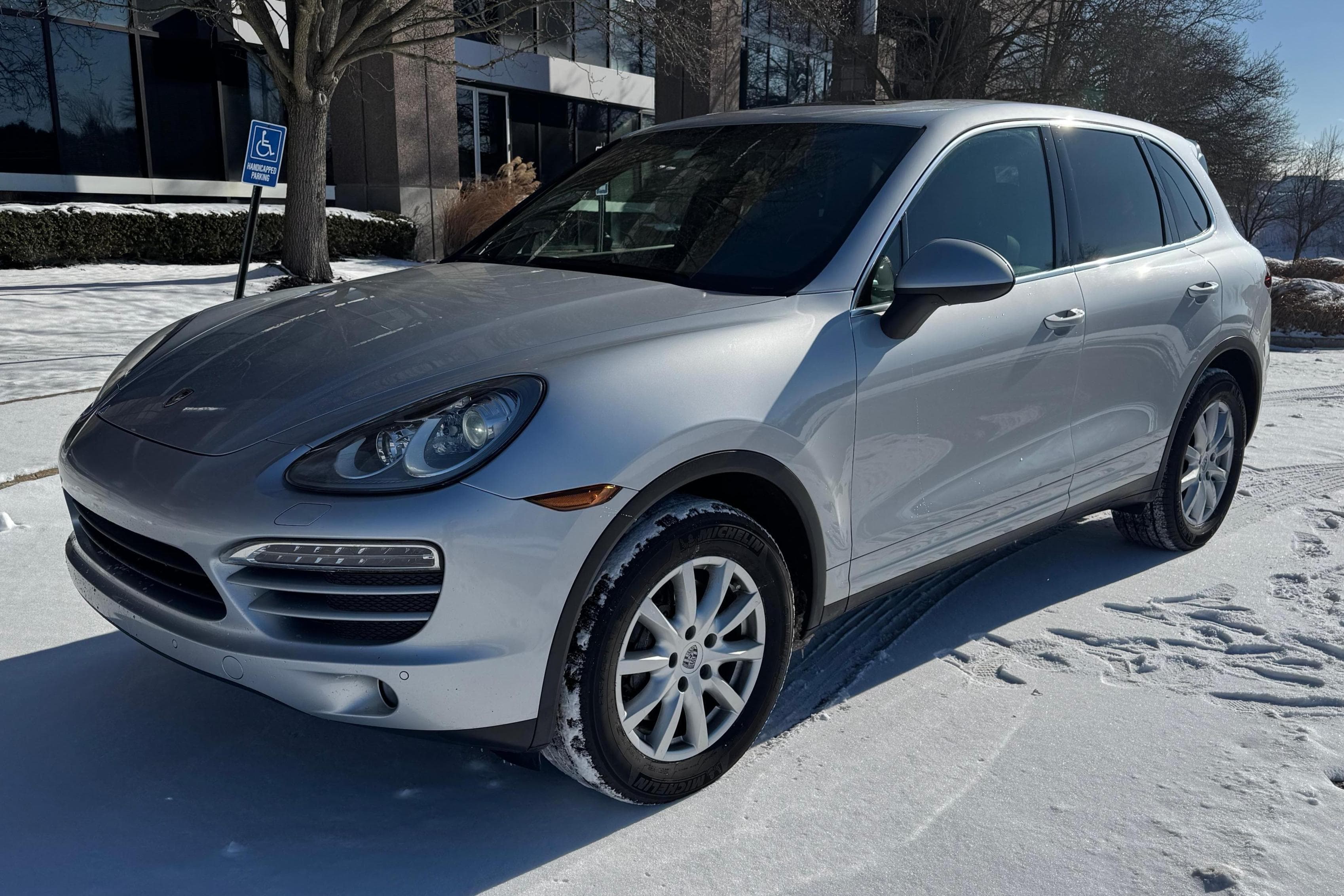 2013 Porsche Cayenne sold for $23,750