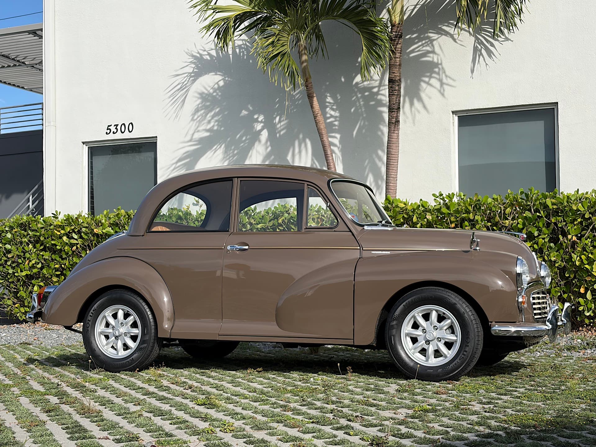 1967 Morris Minor sold for $9,517