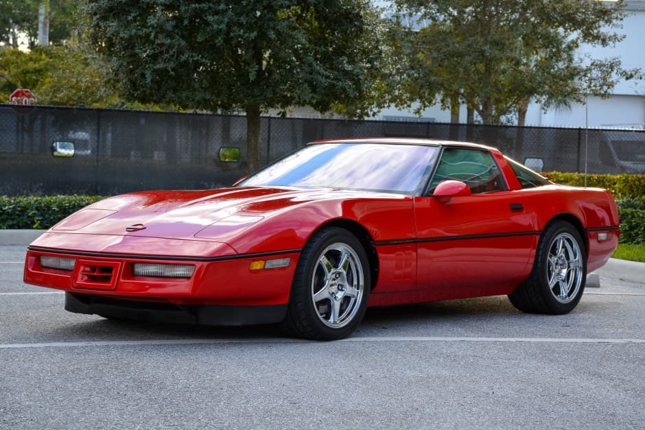 1990 Chevrolet Corvette C4 ZR-1 sold for $27,500