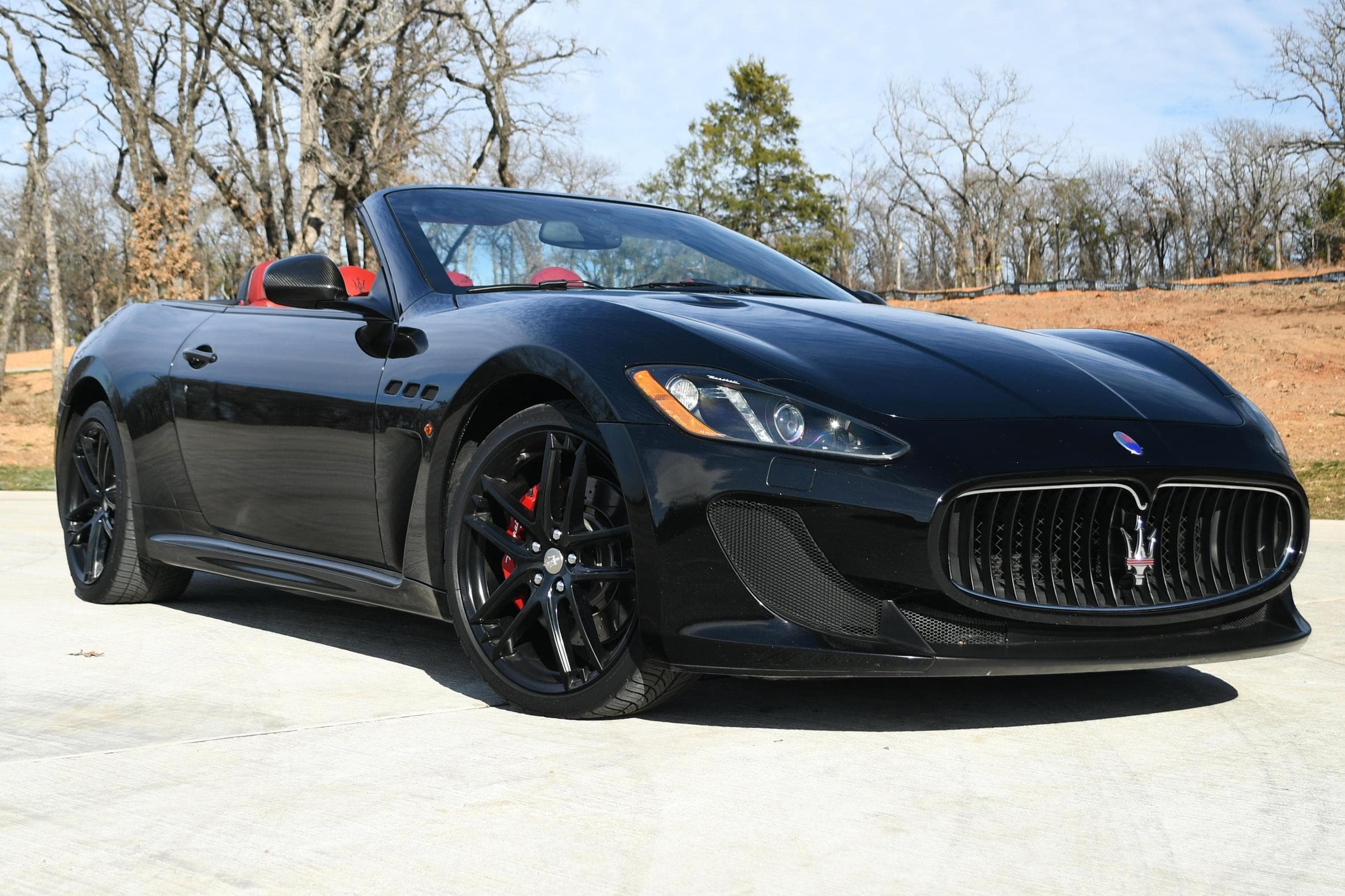 2015 Maserati GranTurismo sold for $37,000