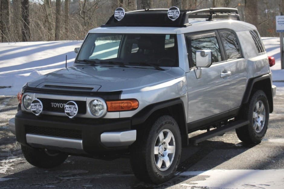 2008 Toyota FJ Cruiser sold for $34,500