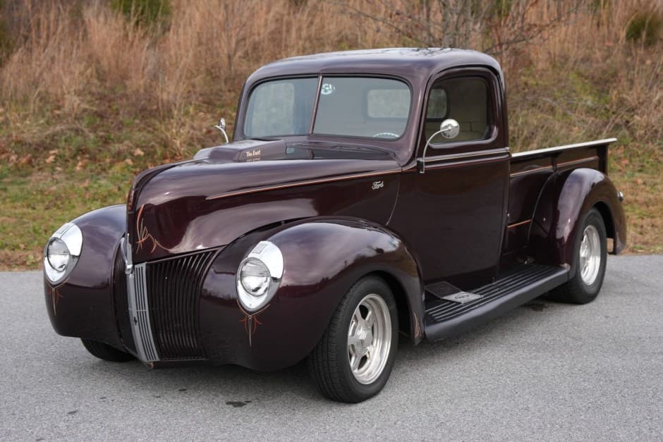 1940 Ford Pickup 1940-1947 sold for $25,000