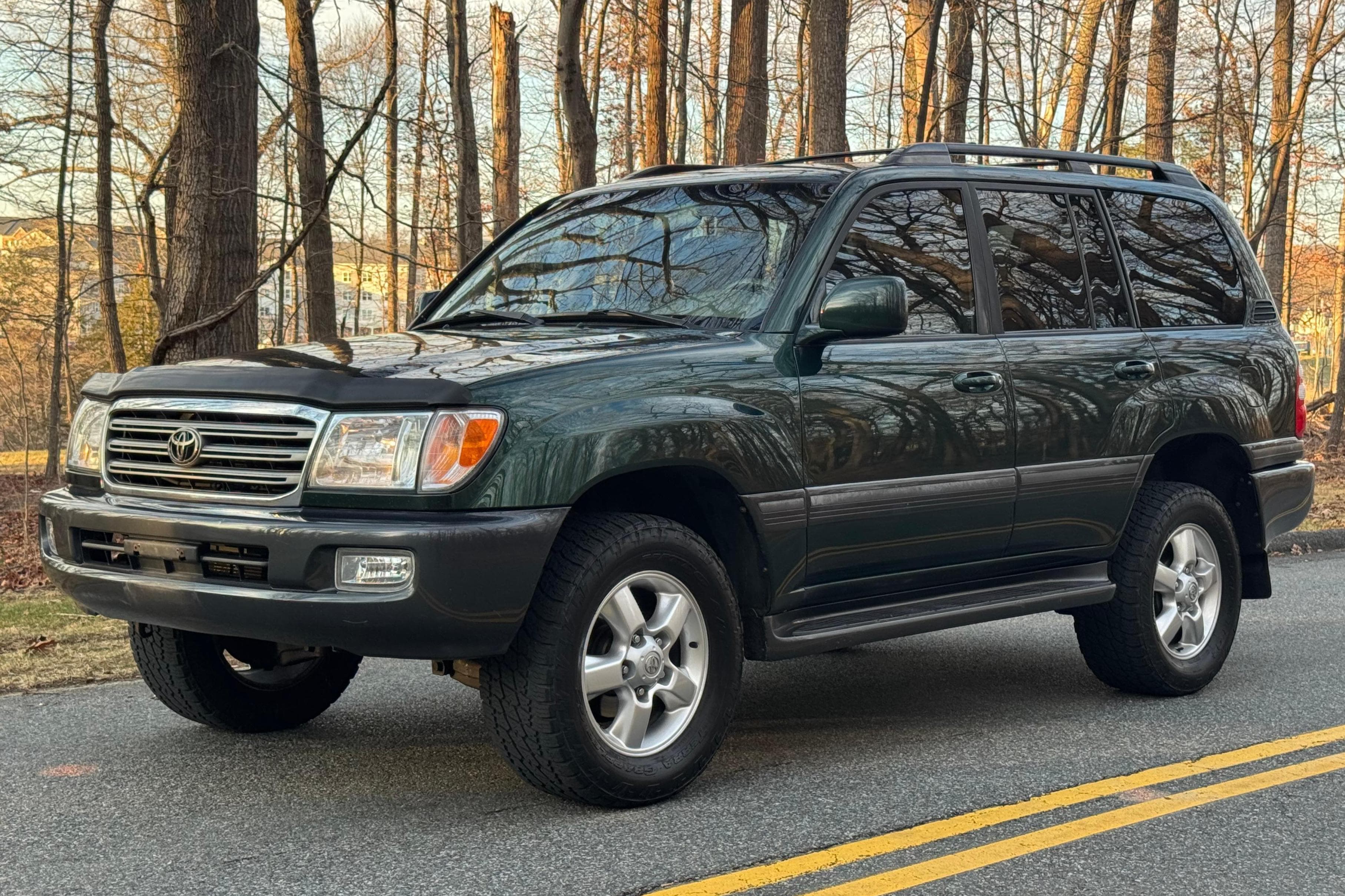 2004 Toyota Land Cruiser sold for $17,000