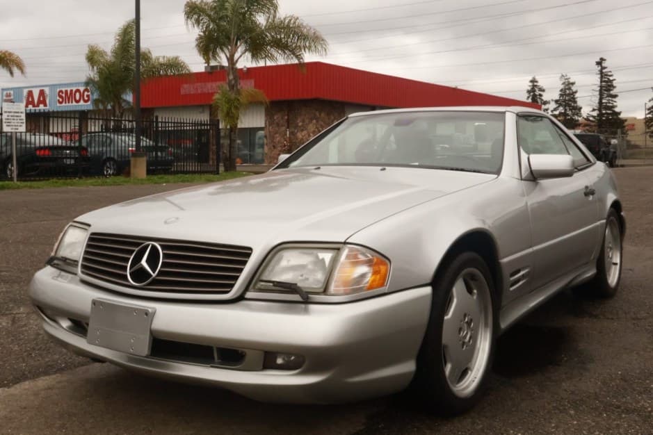 1998 Mercedes-Benz R129 SL sold for $15,500
