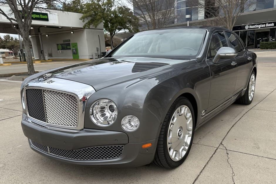 2012 Bentley Mulsanne (2011-2020) sold for $89,000