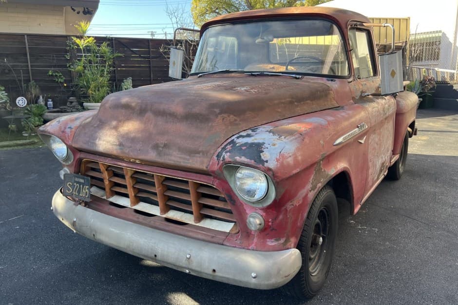 1955 Chevrolet Task Force Pickup (1955-1959) sold for $3,500