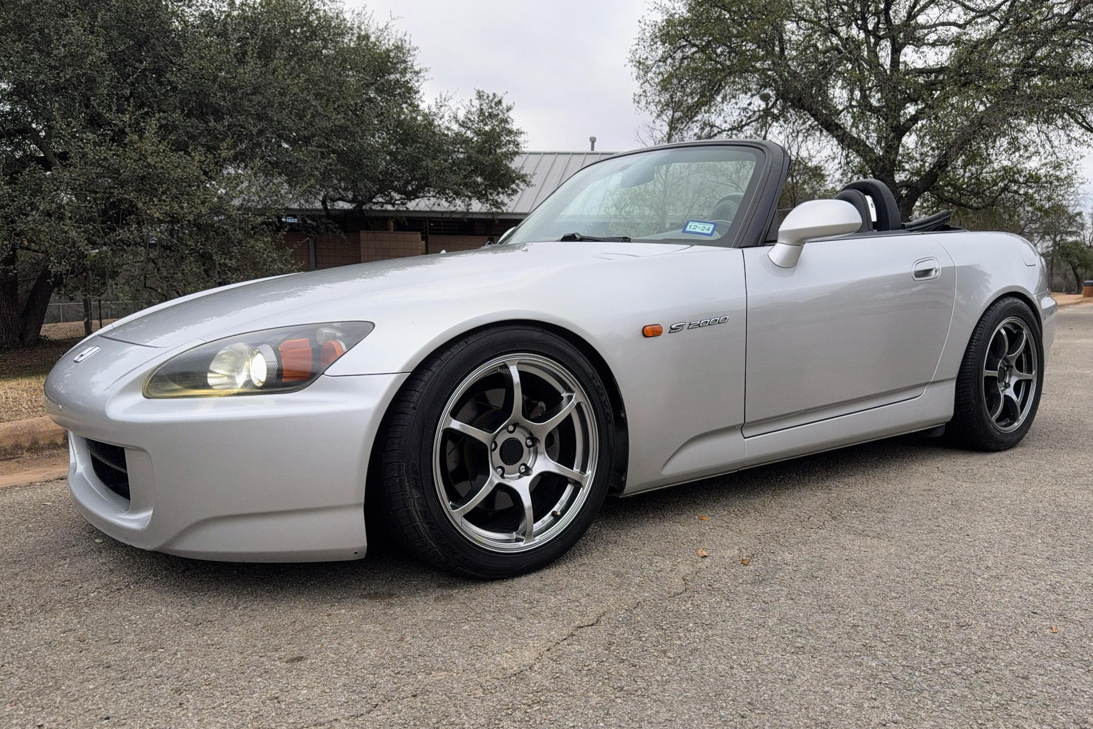 2004 Honda S2000 sold for $20,250