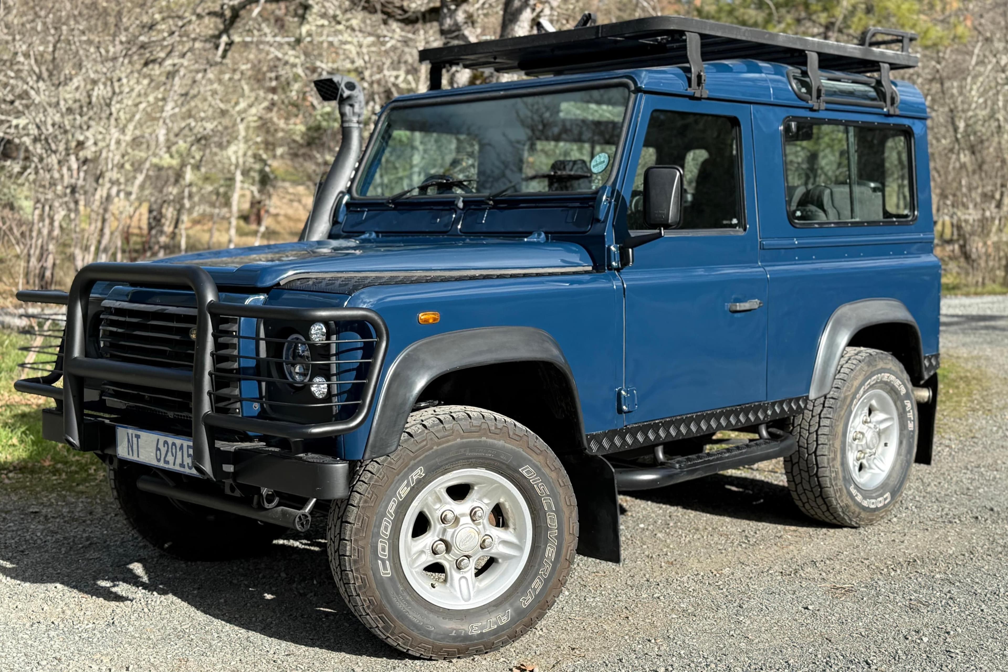1999 Land Rover Defender sold for $20,000