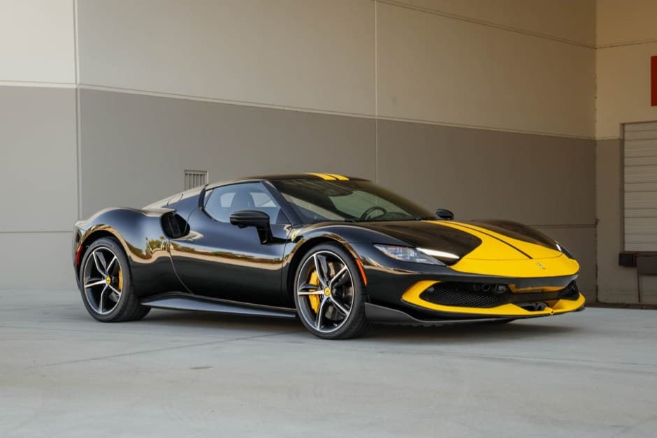 2025 Ferrari 296 GTB/GTS sold for $337,000