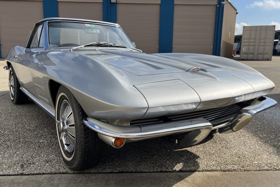 1964 Chevrolet Corvette C2 sold for $46,000