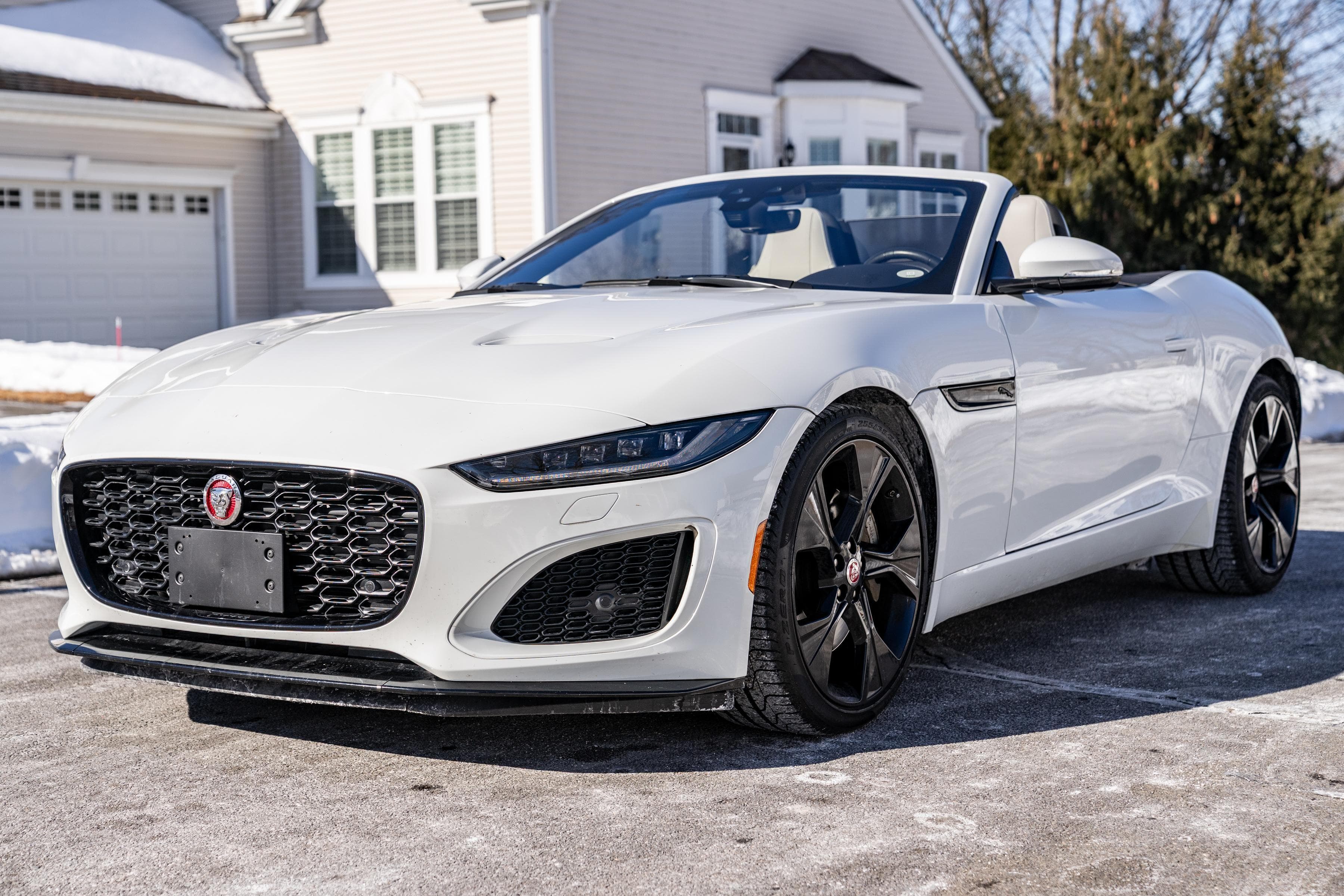 2021 Jaguar F-Type sold for $37,777