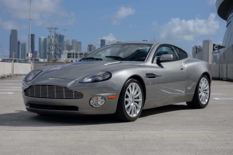 2002 Aston Martin Vanquish sold for $71,000