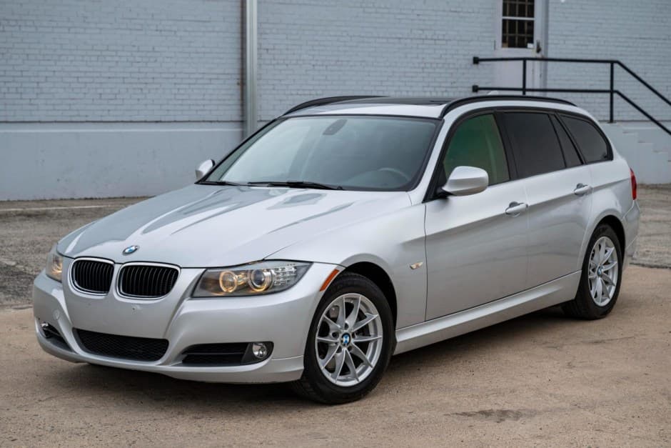 2012 BMW E91 3-Series Touring sold for $13,000
