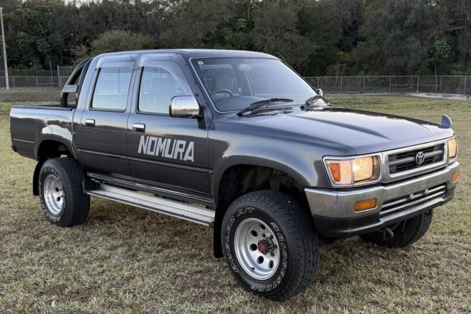 1992 Toyota Pickup (N80/90/100/110 1989-1997) sold for $28,500