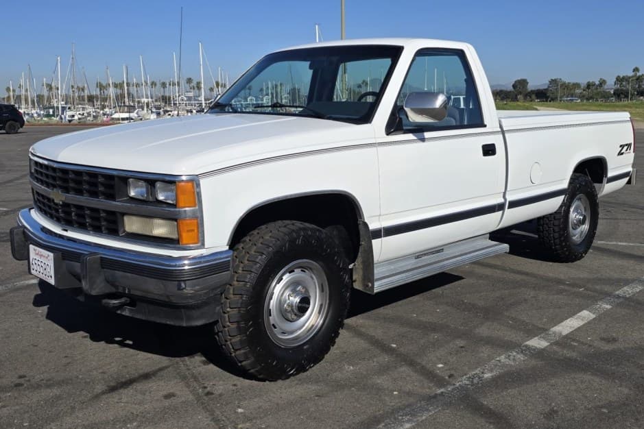 1989 Chevrolet C/K GMT400 (1988-2002) sold for $14,750