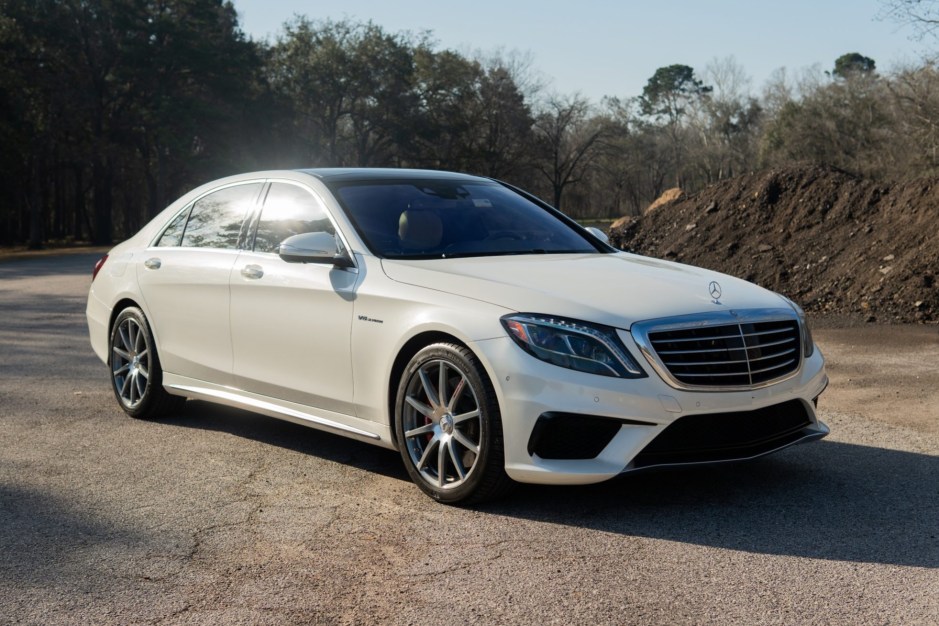 2015 Mercedes-Benz W222 S-Class sold for $37,750