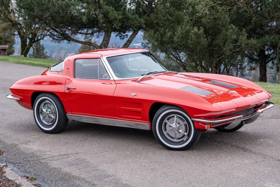 1963 Chevrolet Corvette C2 sold for $134,999
