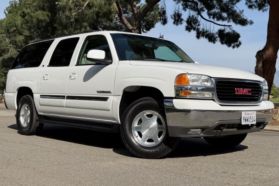 2003 GMC Yukon GMT800 sold for $25,500