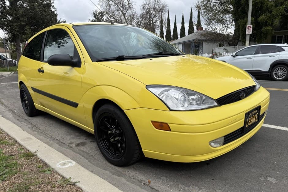 2003 Ford Focus sold for $6,414
