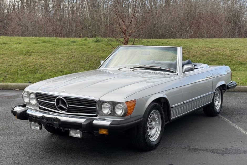 1975 Mercedes-Benz R107 SL sold for $10,975