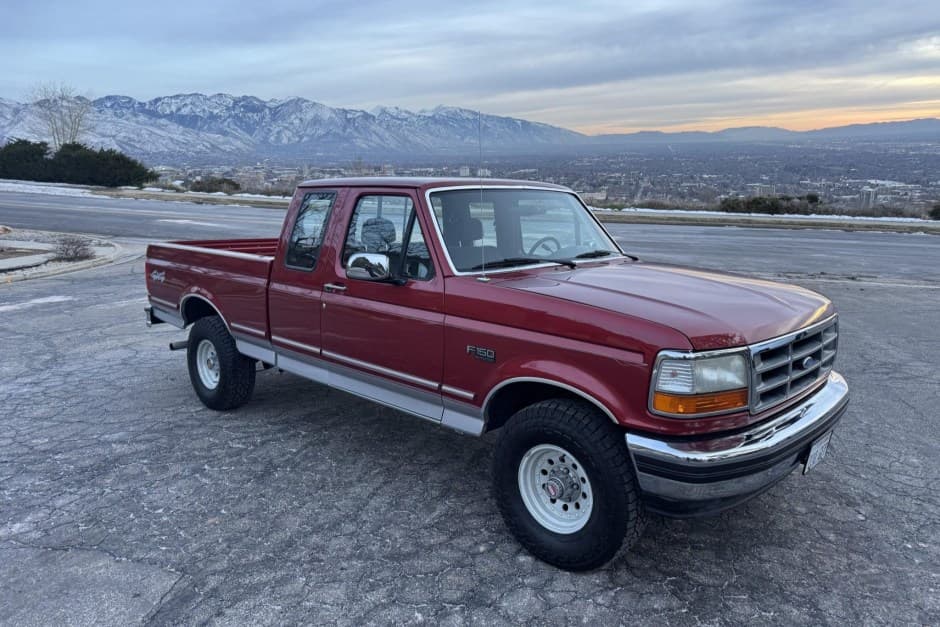 1993 Ford F-Series 1992-1997 sold for $28,000