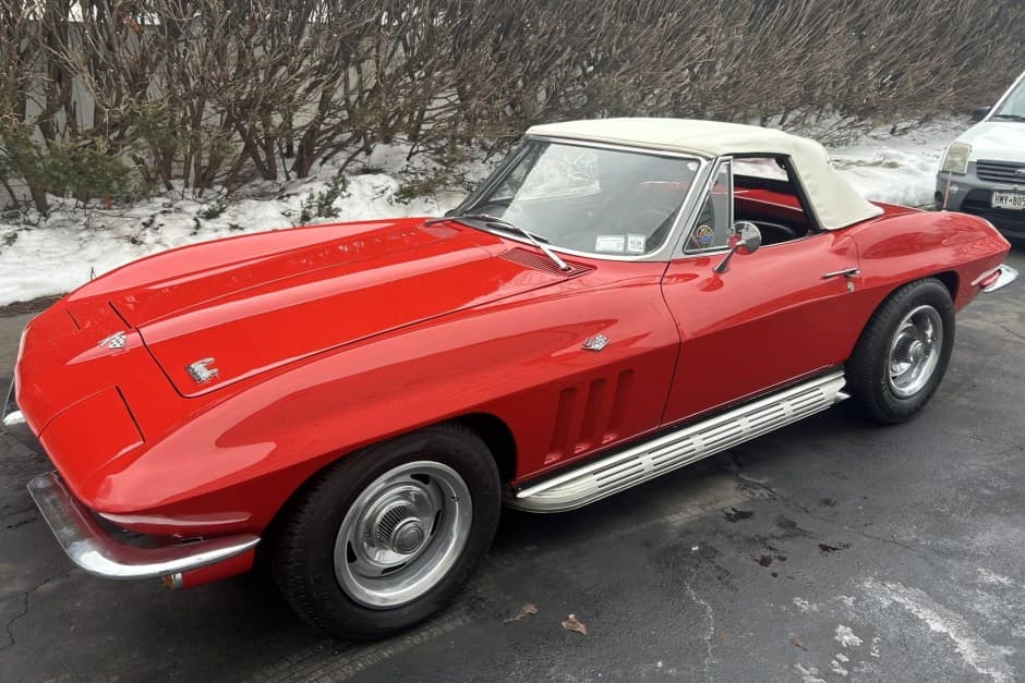 1966 Chevrolet Corvette C2 sold for $53,000