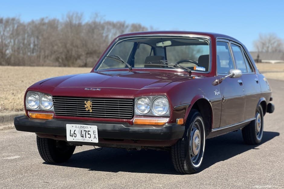 1976 Peugeot 504 sold for $6,899