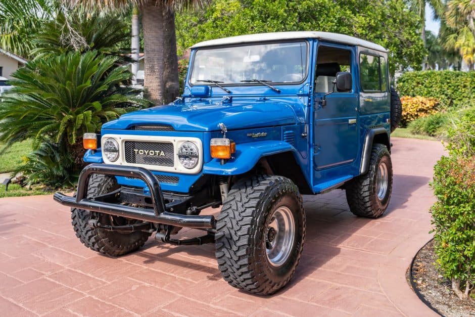 1983 Toyota Land Cruiser FJ40 sold for $30,000