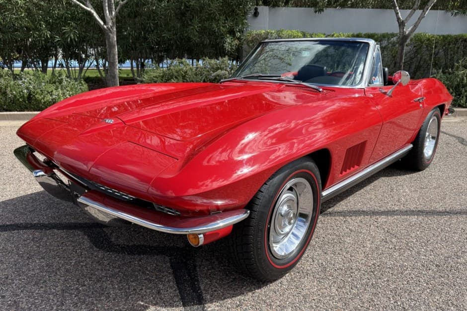 1967 Chevrolet Corvette C2 sold for $104,000