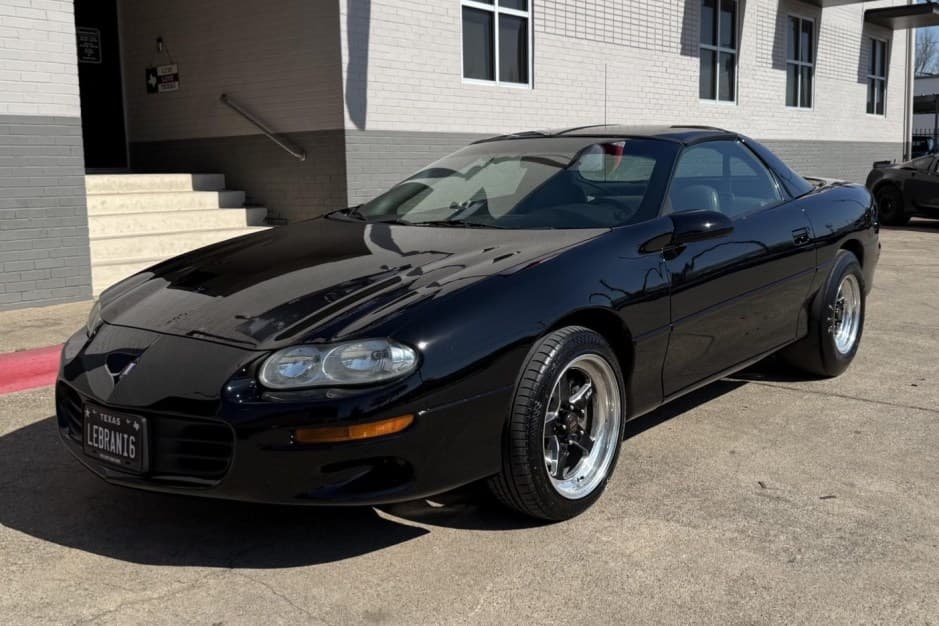 1998 Chevrolet Camaro (4th Generation – 1993-2002) sold for $7,400