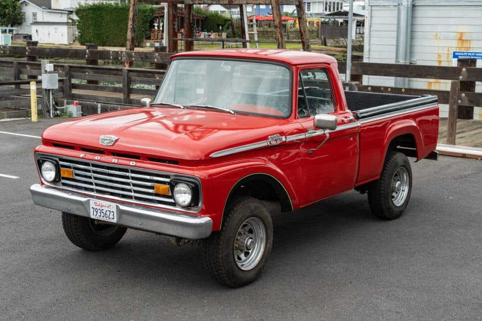 1963 Ford F-Series 1961-1966 sold for $11,500
