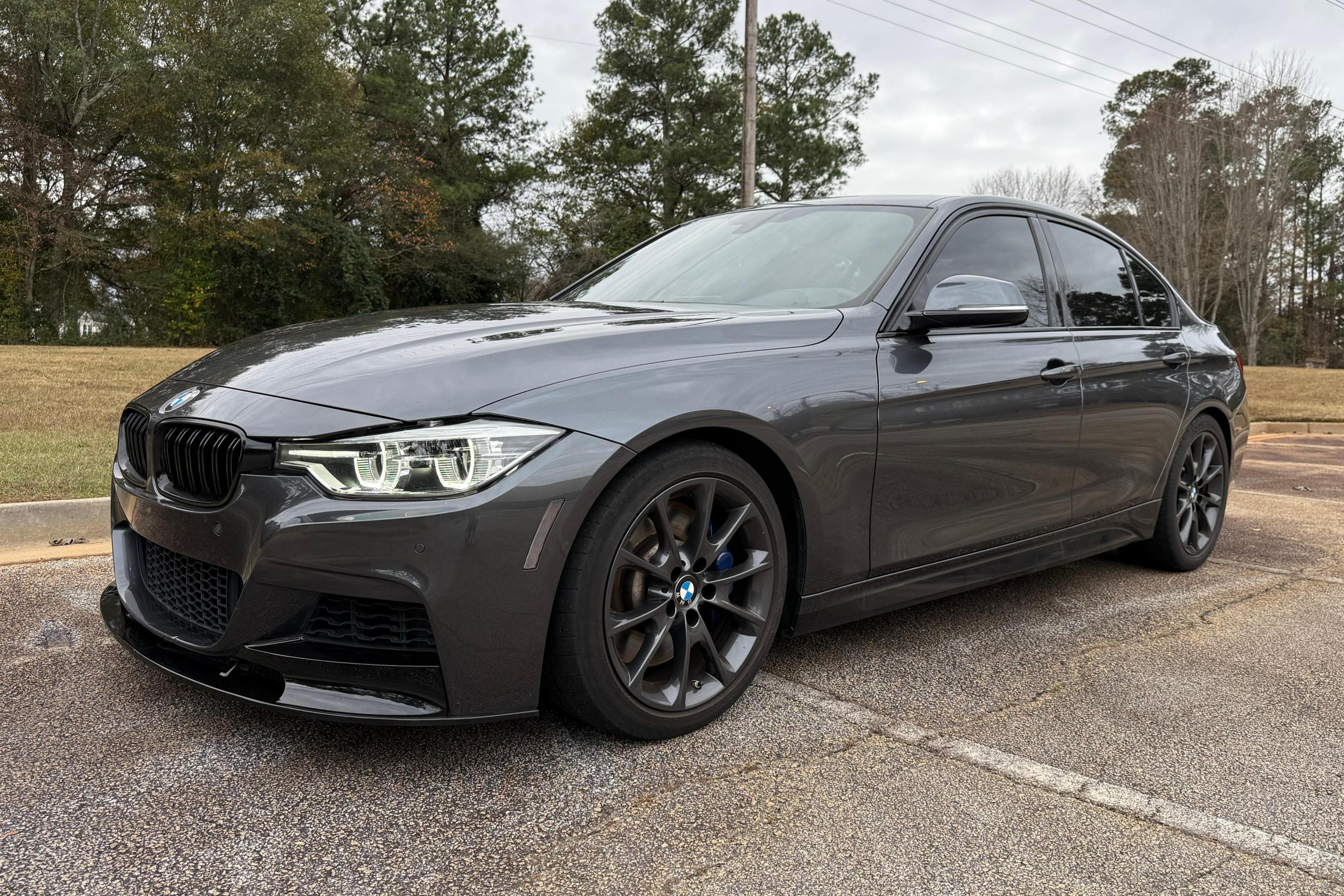 2017 BMW 3 Series sold for $27,000