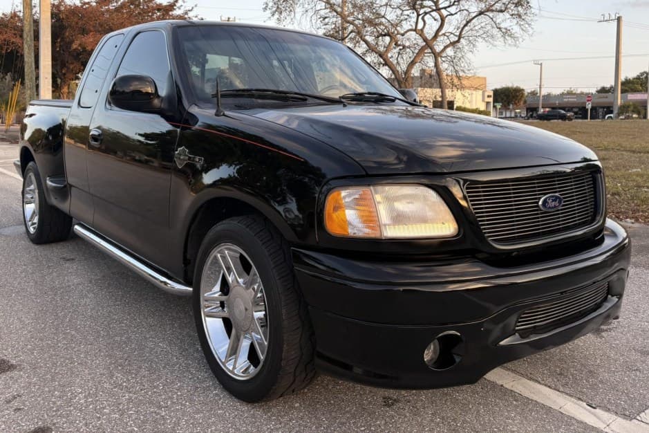 2000 Ford F-150 (1997-2004) sold for $12,000
