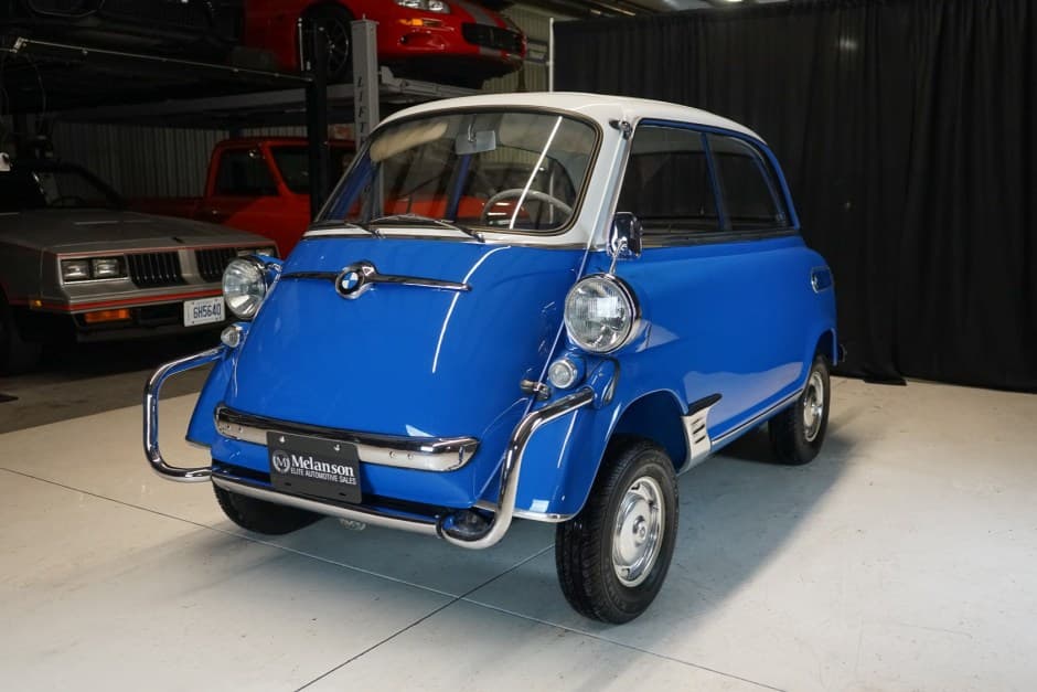 1960 BMW Isetta sold for $36,250