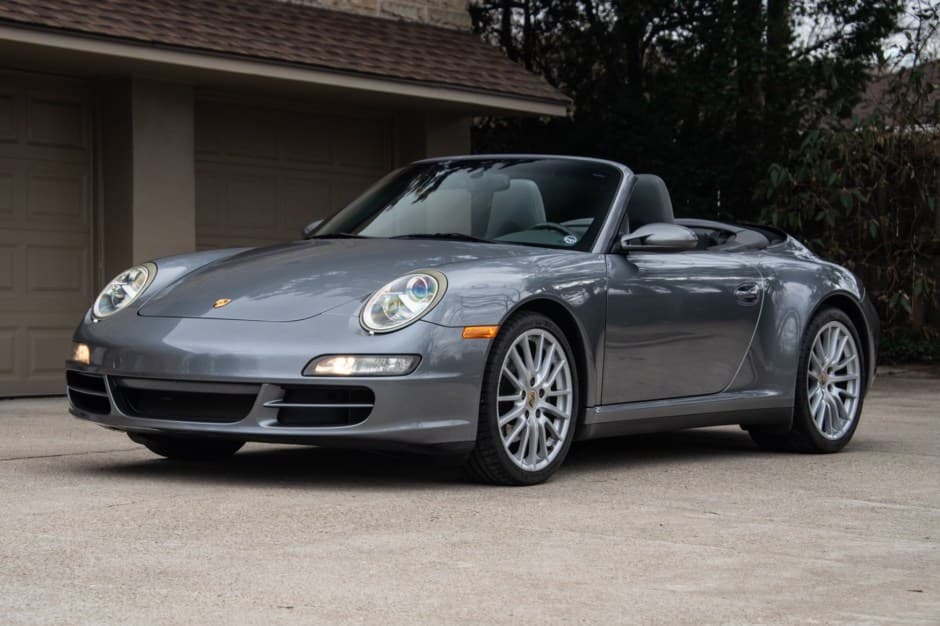 2006 Porsche 997 911 Carrera 4 sold for $32,750